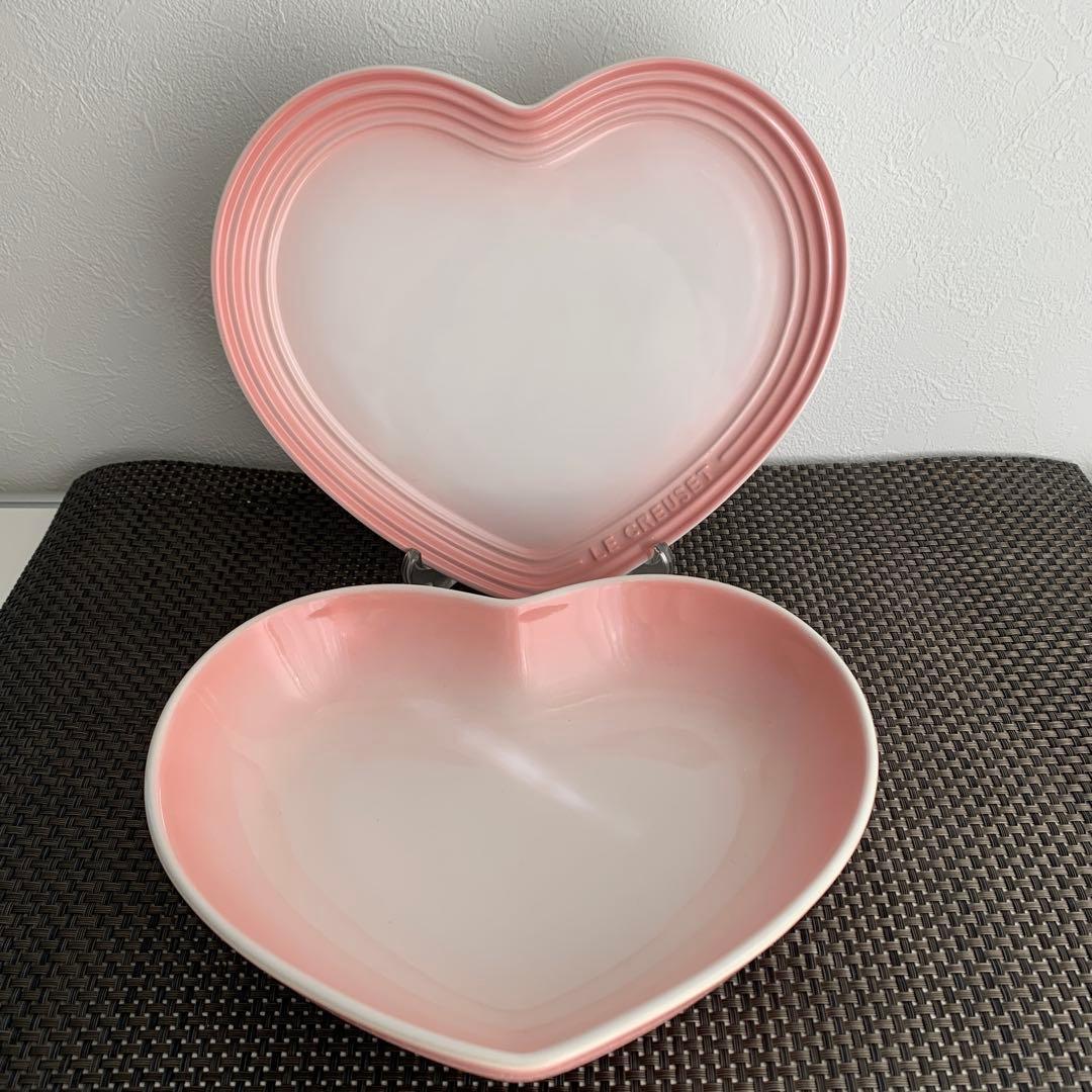 ルクルーゼ　パウダーピンク　ハートプレート&ディッシュセット♪