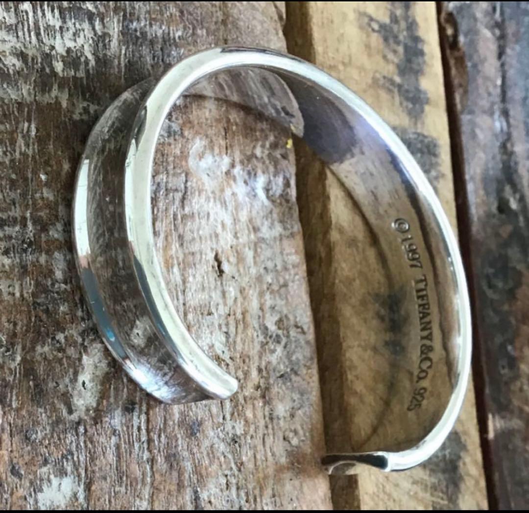 美品ティファニーバングル