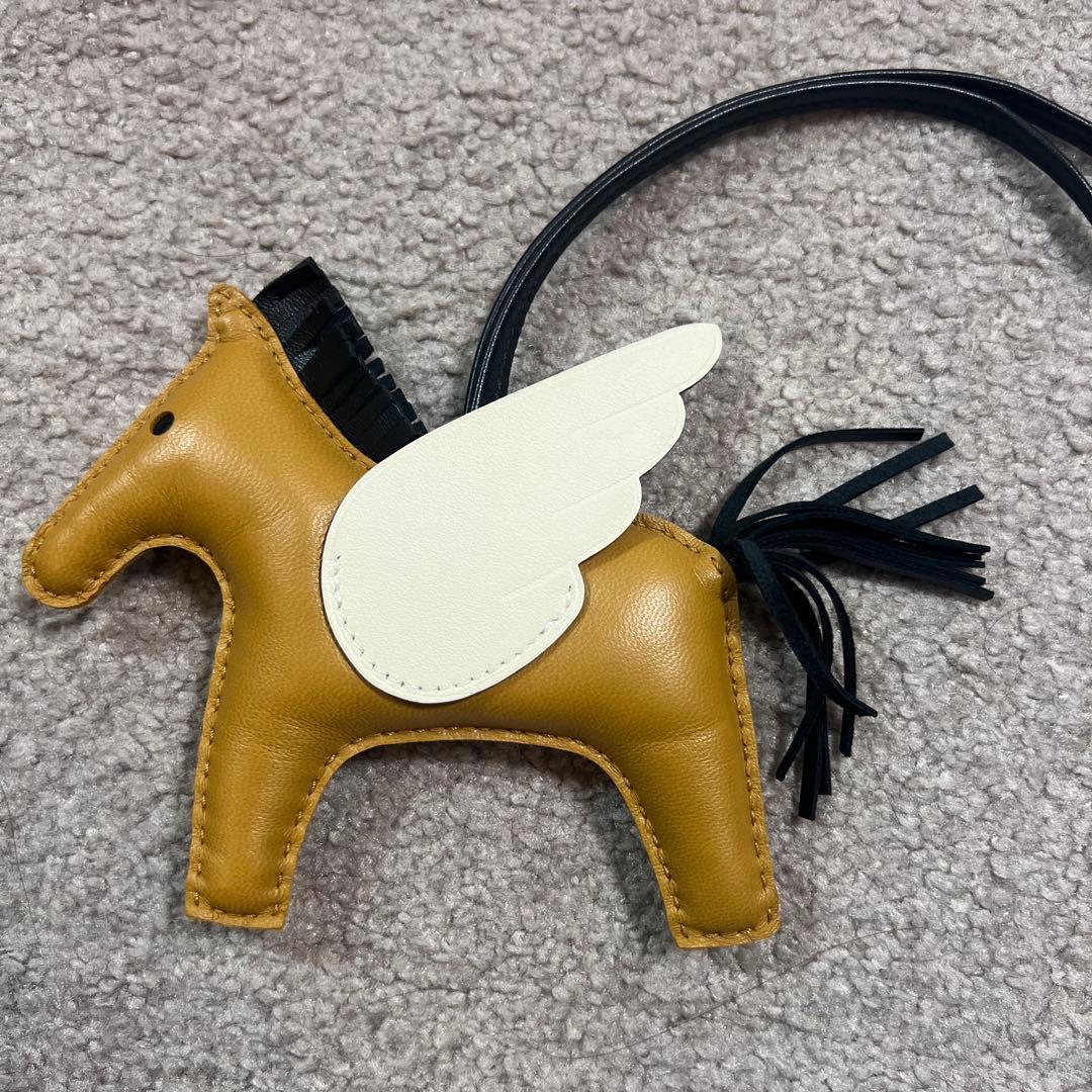 本日22時迄　エルメス　ロデオペガサスチャーム　MM アニョーミロ