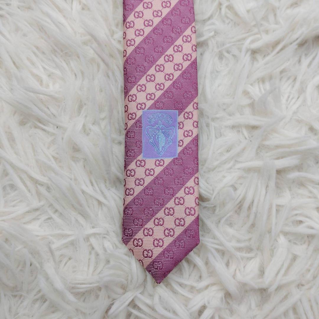 【美品】 グッチ 高級シルクネクタイ ストライプ柄 スモーキーピンク