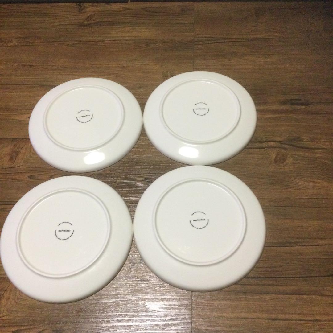 マリメッコ　シイルトラプータルハ　プレート25cm4枚セット