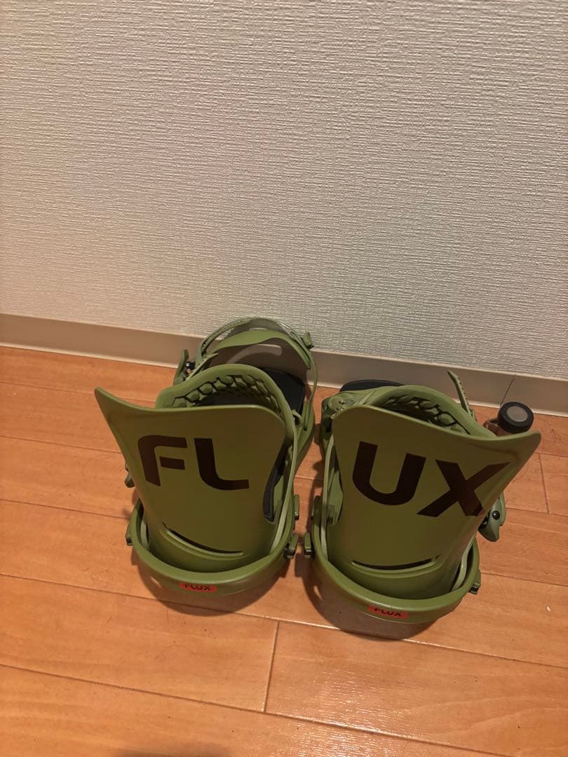 FLUX DS オリーブグリーン