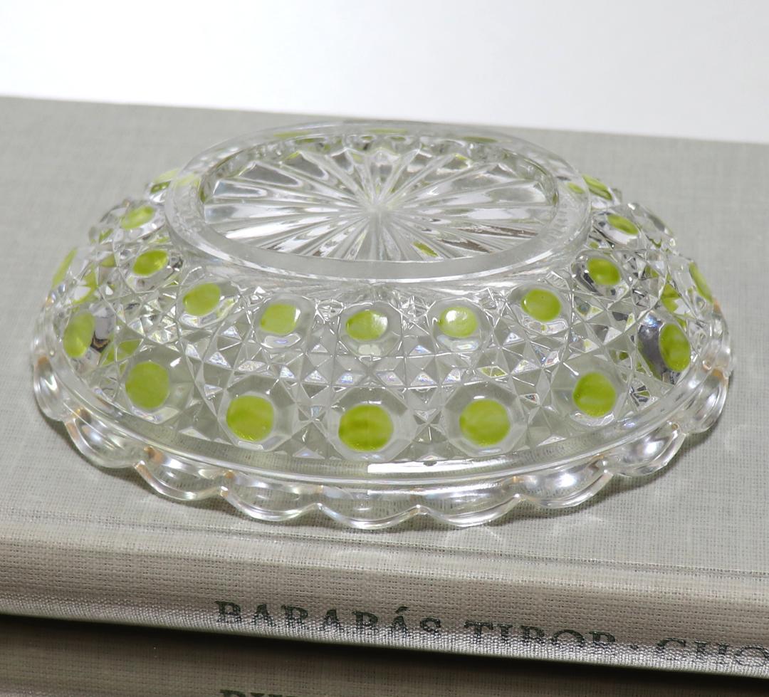 オールド・バカラ 上級作品 黄緑色被せ エナメル彩 金彩 切子 小皿 ディアマン