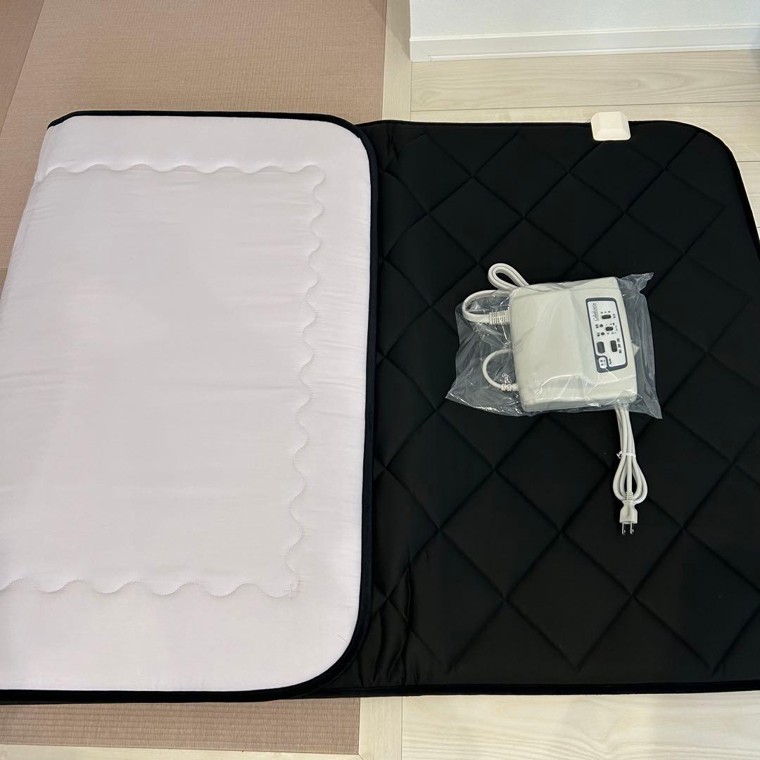 新品yosa カーリスホットアンドケア　マット　肩こり　リラクゼーション　温め