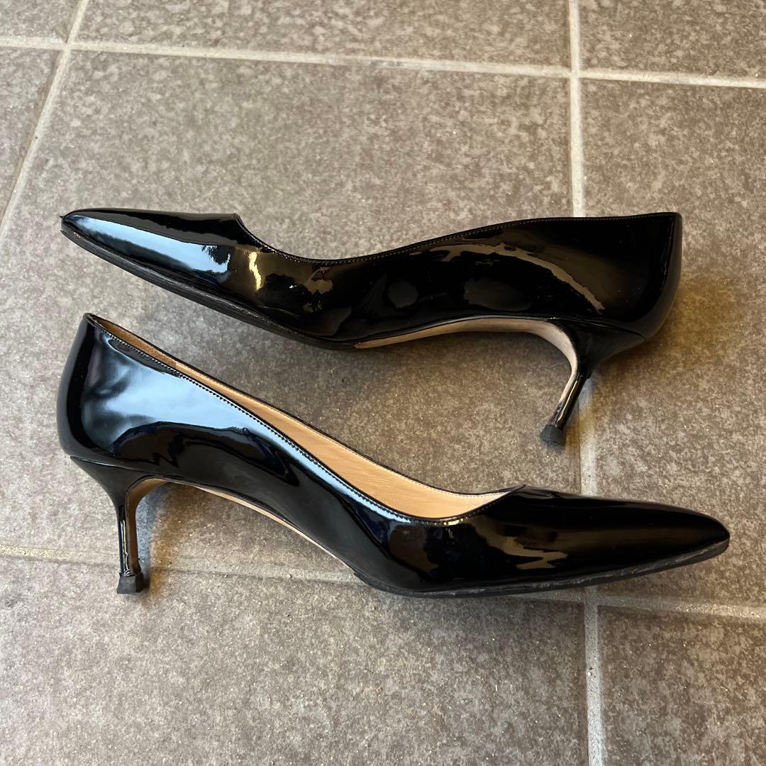 MANOLO BLAHNIK マノロブラニク エナメルパンプス 38 24 黒