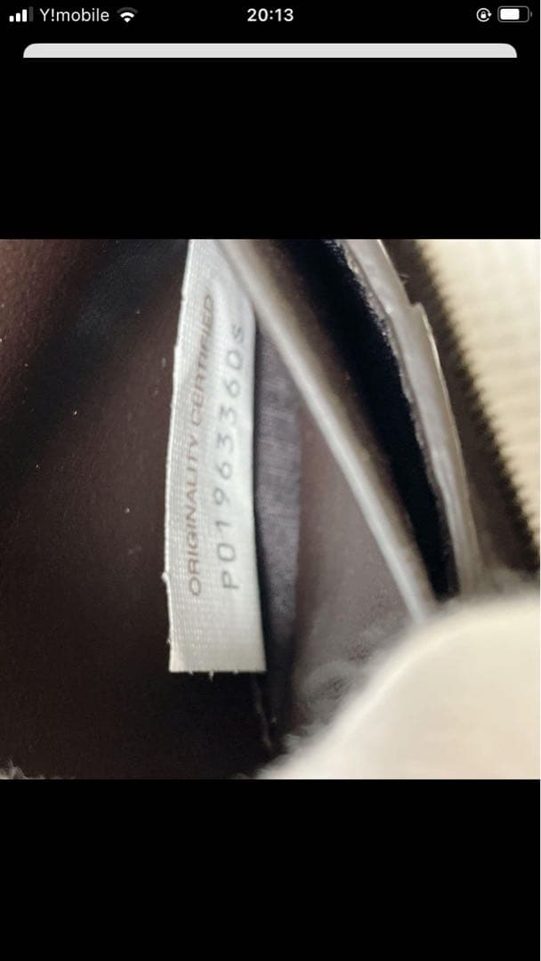 未使用BOTTEGA VENETA カセット　レザーラウンドジップ　二つ折り財布