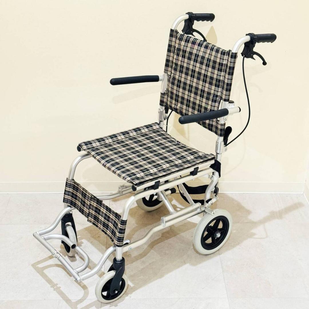 甲MJ20610　美品　送料無料　即購入可能　スピード発送　車イス