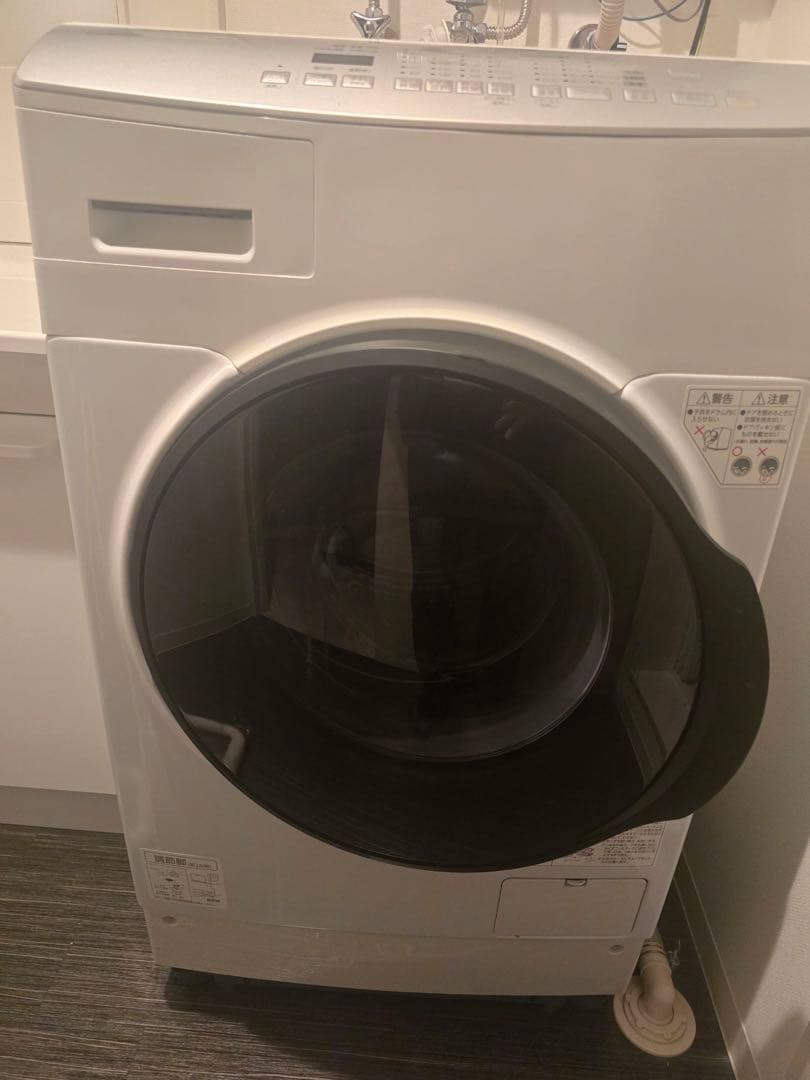 アイリスオーヤマ　ドラム式洗濯機　FLK832