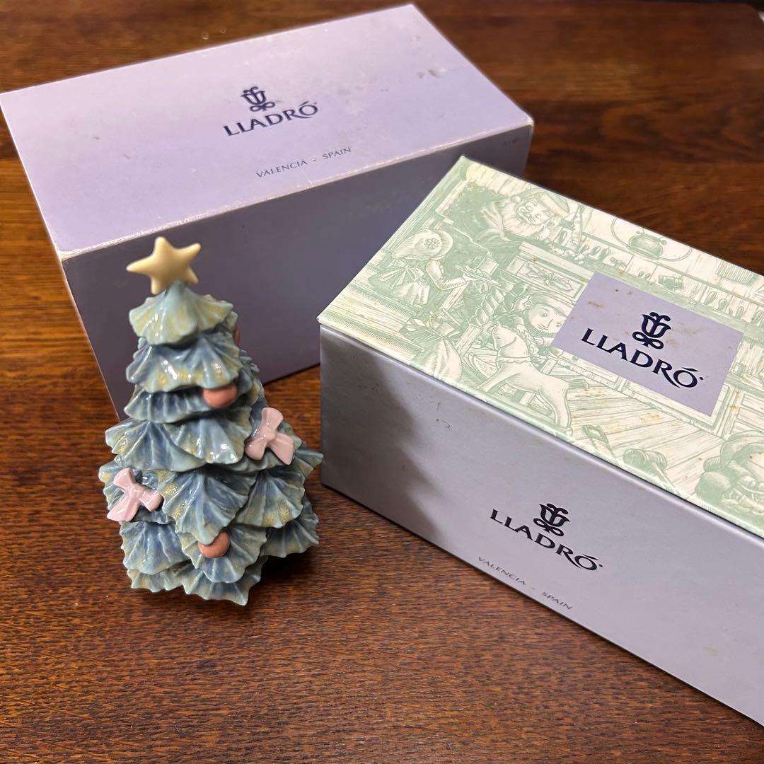 リヤドロ　クリスマスツリー　陶器　LLADRO 置物 雑貨