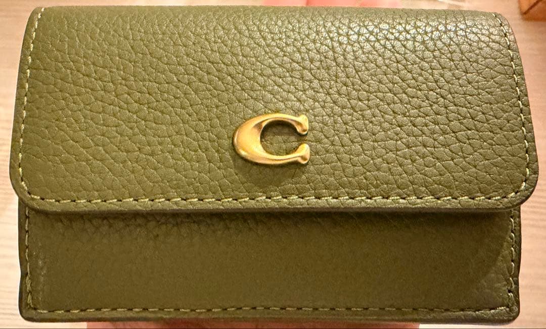 値下げ！COACH ミニトライフォールド ウォレット オリーブグリーン 二つ折り