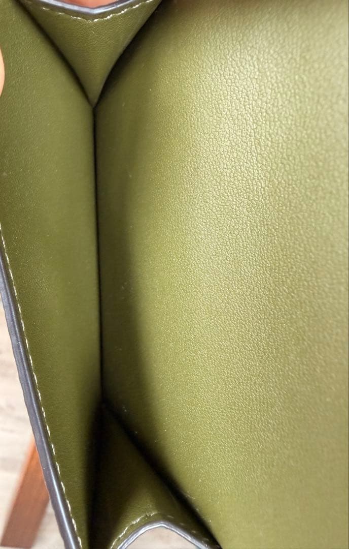 値下げ！COACH ミニトライフォールド ウォレット オリーブグリーン 二つ折り