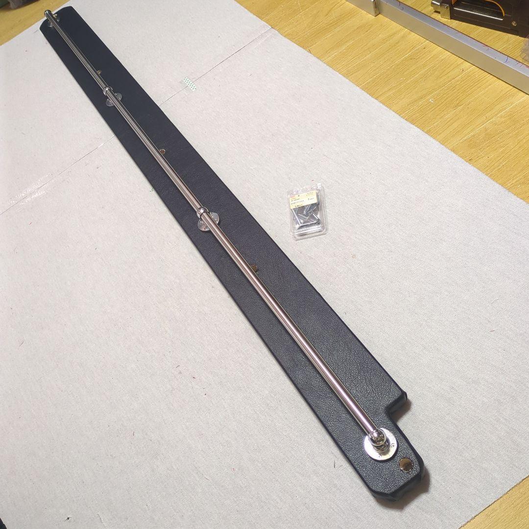 【やっちゃん】ロールーフ棚&ハンガー掛け（後窓上）【ブラックレザー】