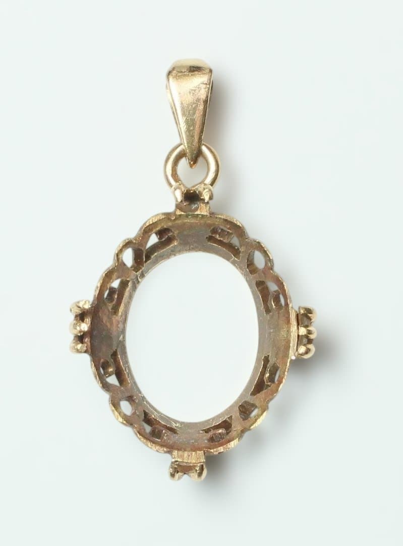 k18　ペンダントの台座のみ　約1.19g