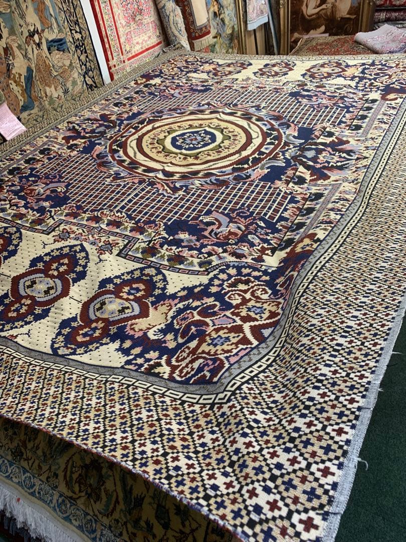 ラグシート/サイズ：220x295cm。 Queen1.
