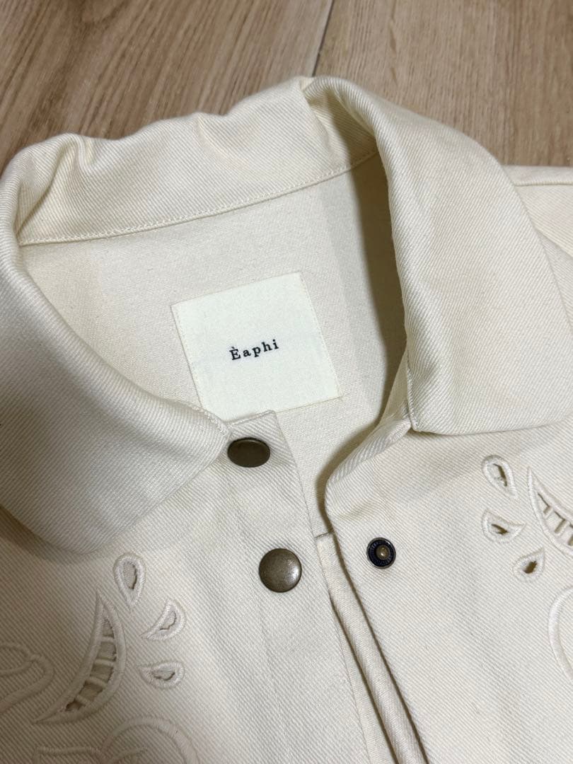 Eaphi 2025SS アイボリー刺繍クロップドジャケット