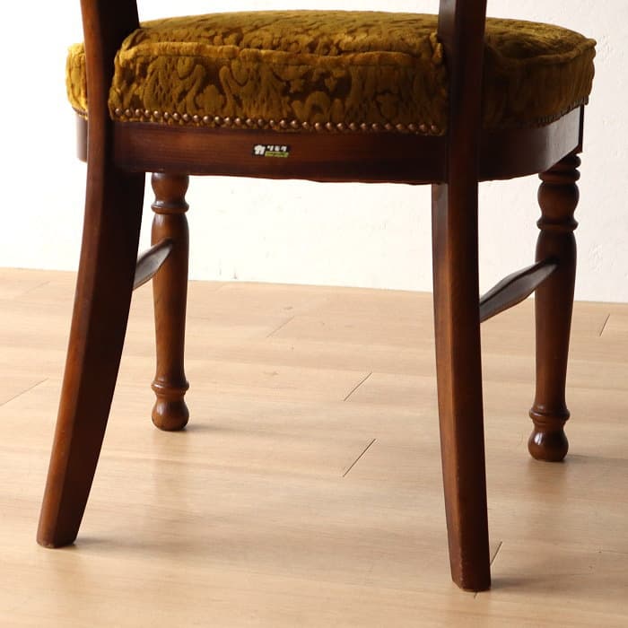 ヴィンテージ カリモク ダイニングチェア レトロ ベロア 鋲打