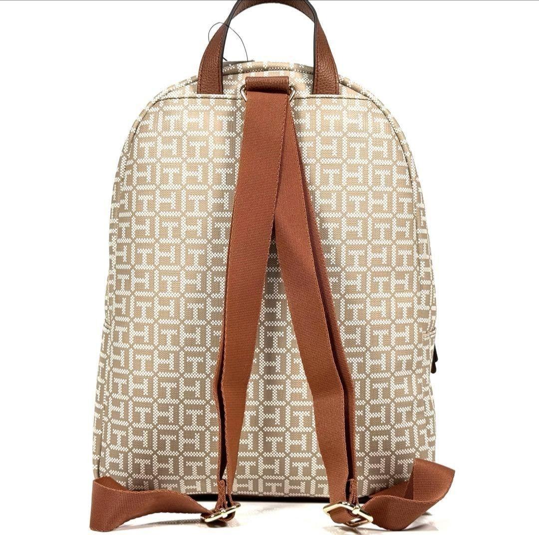 【新品未使用】【可愛いレアデザイン】トミー・ヒルフィガー　リュック　ベージュ