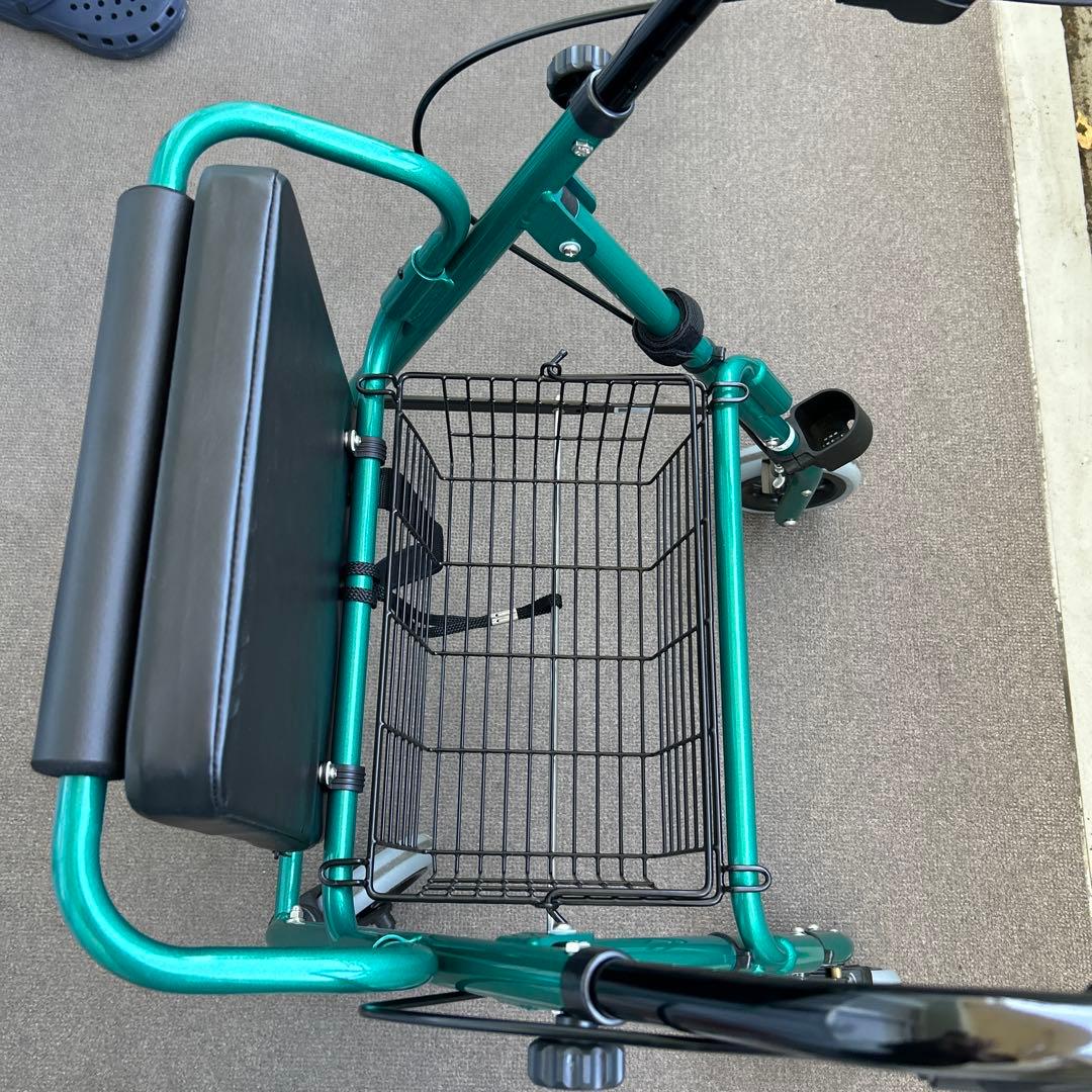 ＜ハーティウォーカー＞緑色の歩行器 クッション付き 説明書付き