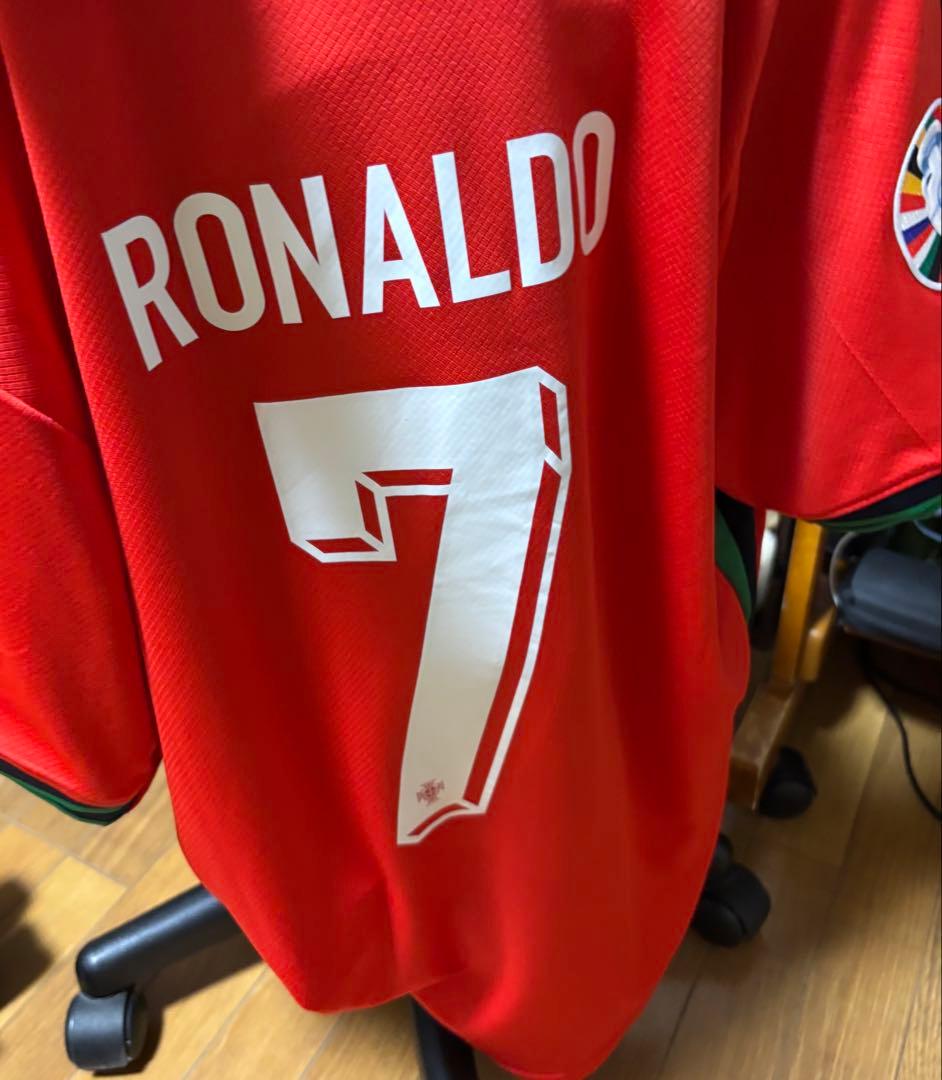 クリスティアーノ・ロナウド レッドシャツ 7