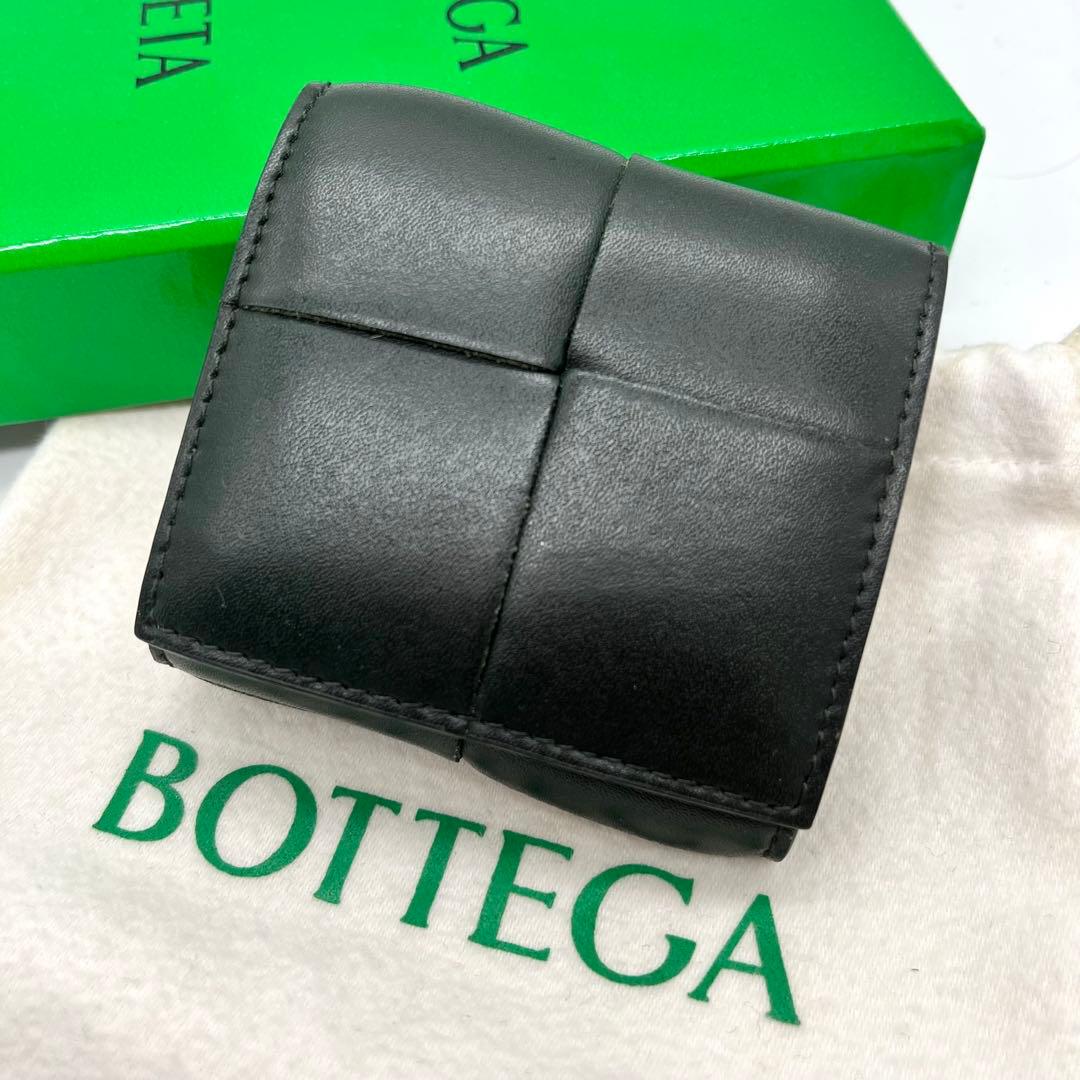 【美品】BOTTEGA VENETA カセット 折り畳みパース