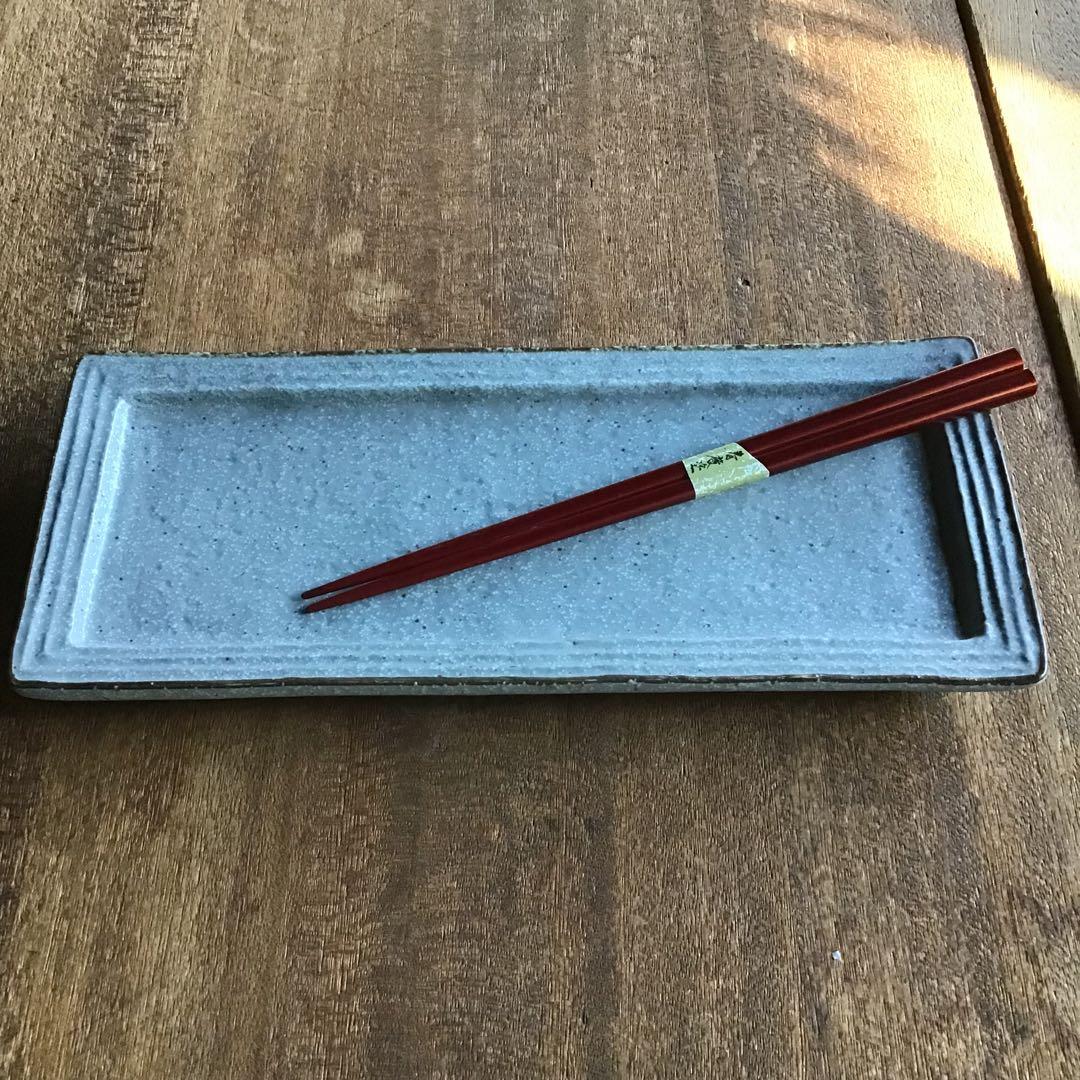 ikaringです。新品美濃焼ブルーグレーリム茶渕長皿　さんま皿6枚セット