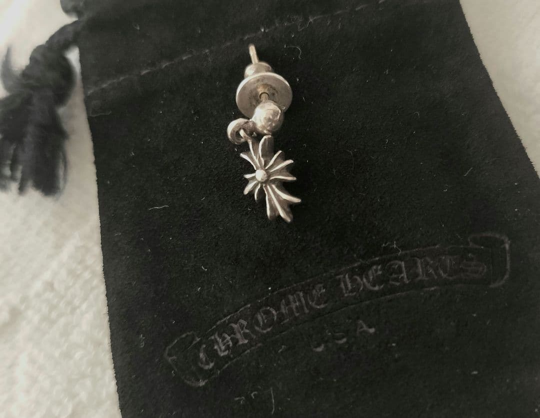 Chrome HeartsTiny E タイニーE ドロップ ピアス シルバー