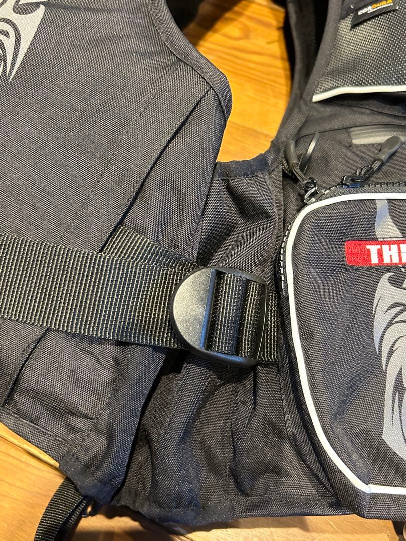 釣武者フェイスコーデュラフローティングベスト　XL