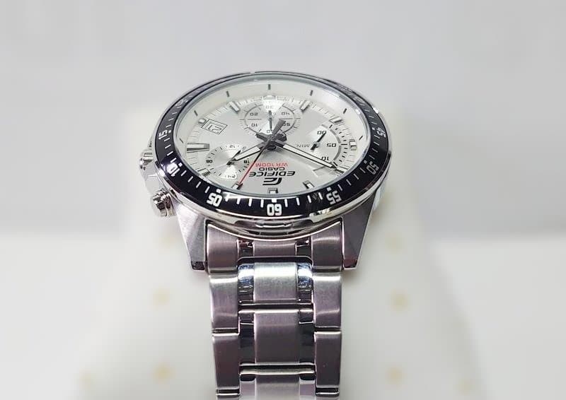 最終値下 CASIO クォーツ EDIFICE EFV-540D 美品
