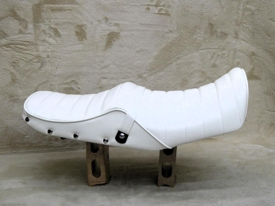 XJR400前期　白皮ボタン　タックロールシート /4HM 新品