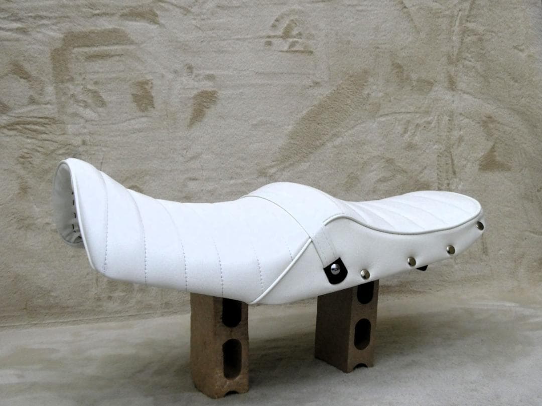 XJR400前期　白皮ボタン　タックロールシート /4HM 新品