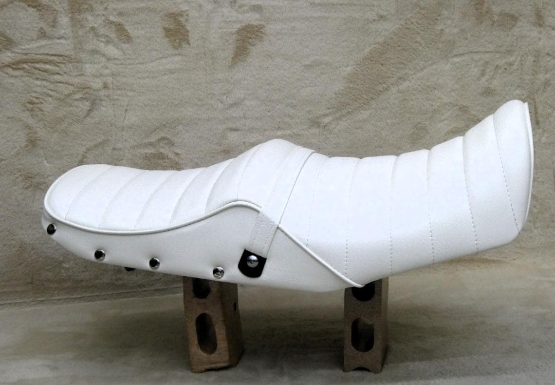 XJR400前期　白皮ボタン　タックロールシート /4HM 新品