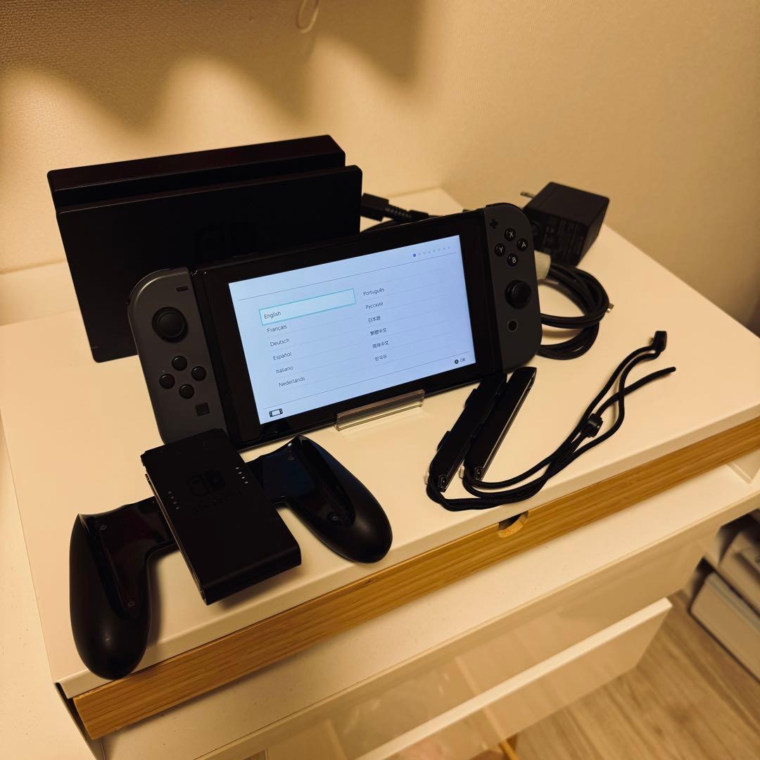 Switch 本体　グレー