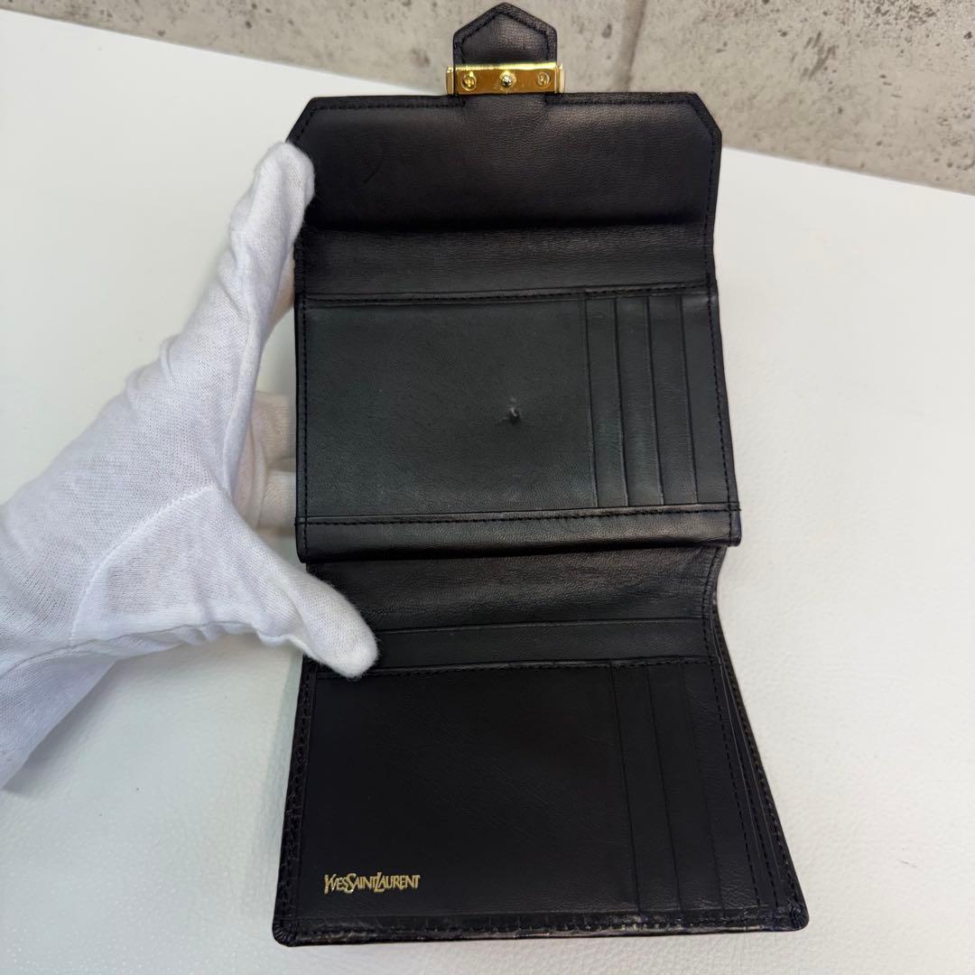 ま*ん様 Yves Saint Laurent 二つ折り財布 クロコ型押しレザー