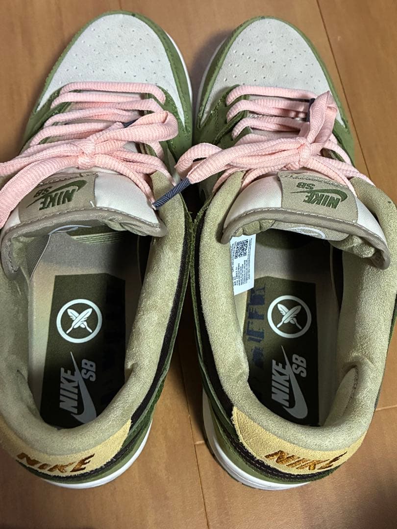 NIKE SB スニーカー オリーブ/ベージュ