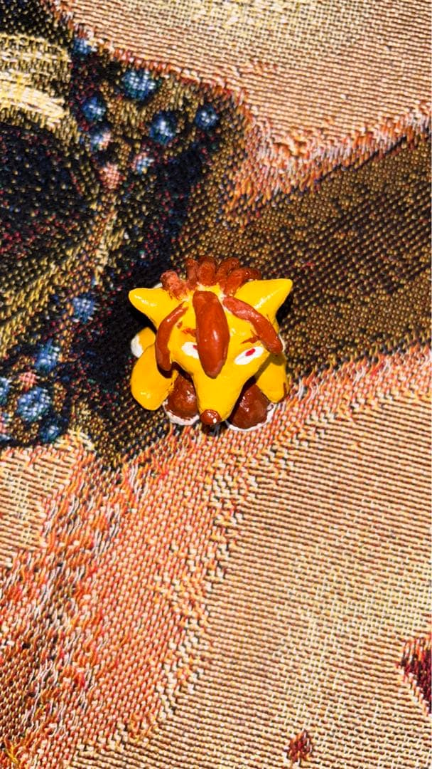 自作の置物「ドレッドきつね」