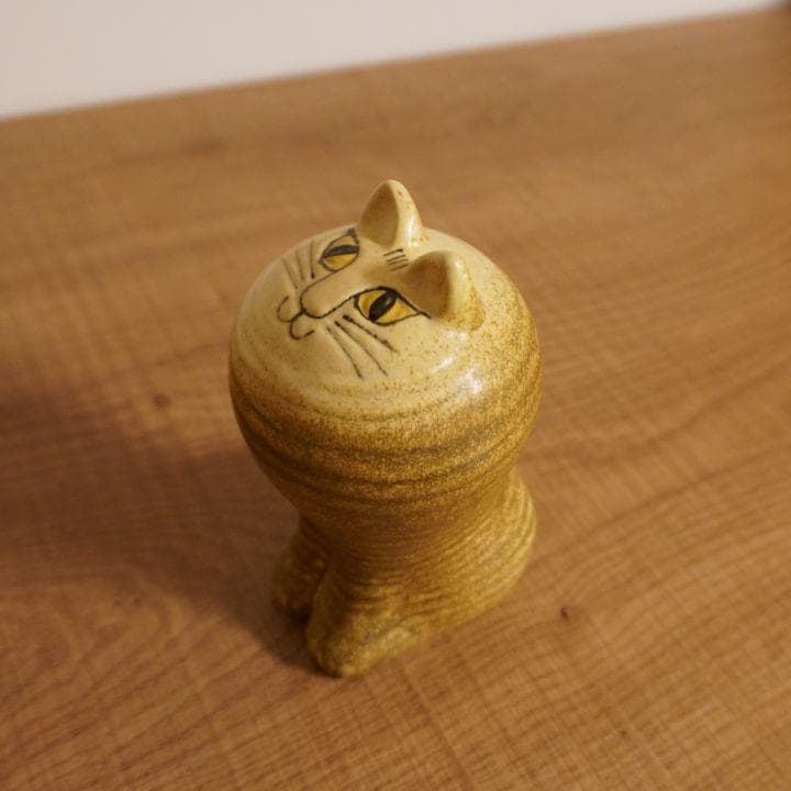 リサラーソン マヤ ブラウン