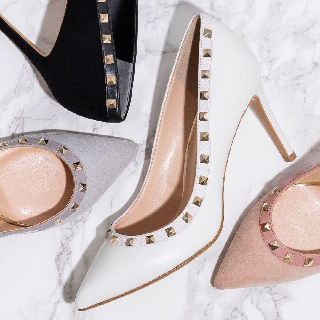 DIANA　パンプス　スタッズ　ホワイト　ハイヒール　ピンヒール　レザー　本革