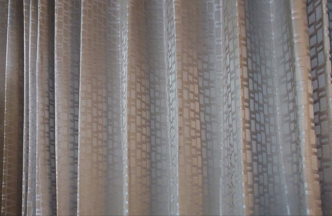 激安！希少！国内高級一流メーカー新品未使用現行モデル！大型両開き仕様-②　遮光