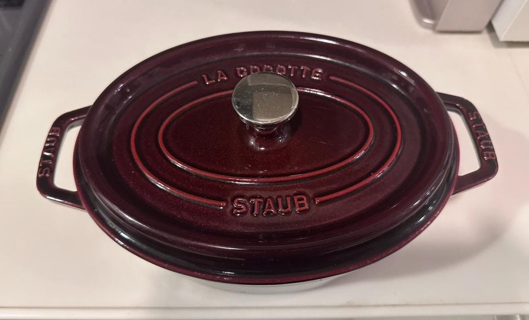 【美品】ストウブ ピコ・ココット オーバル 23cm グレナディンレッド