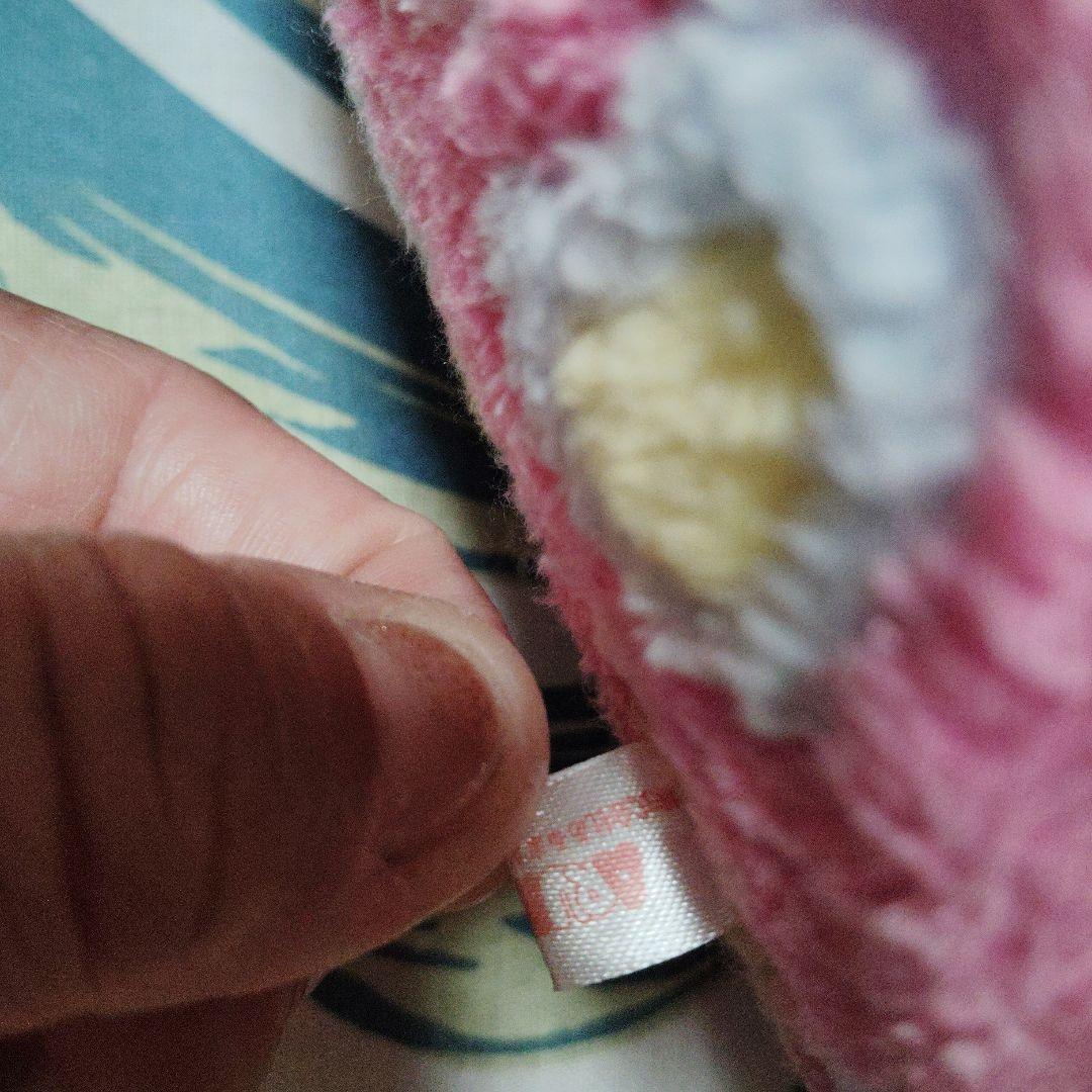 ハート模様のクマとハローキティのぬいぐるみセット