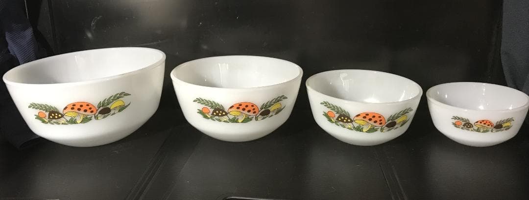 ファイヤーキング　キノコ柄　ミキシングボウル　LL,L,M,Sフルセット（美品）