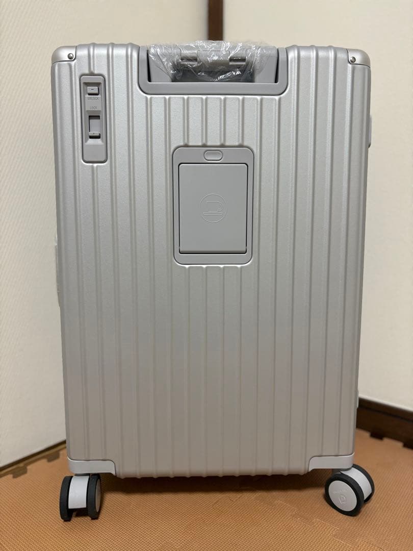 【新品未使用】 Libetee スーツケース Mサイズ マットシルバー