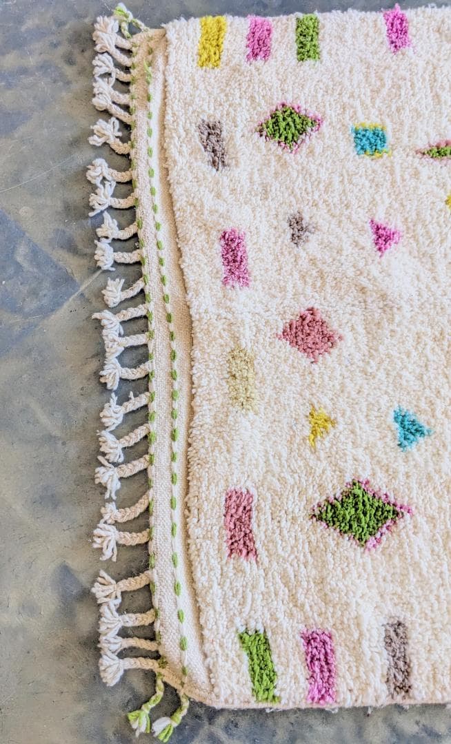 新品未使用品モロッコラグ-アジラルラグ-No5 118×157