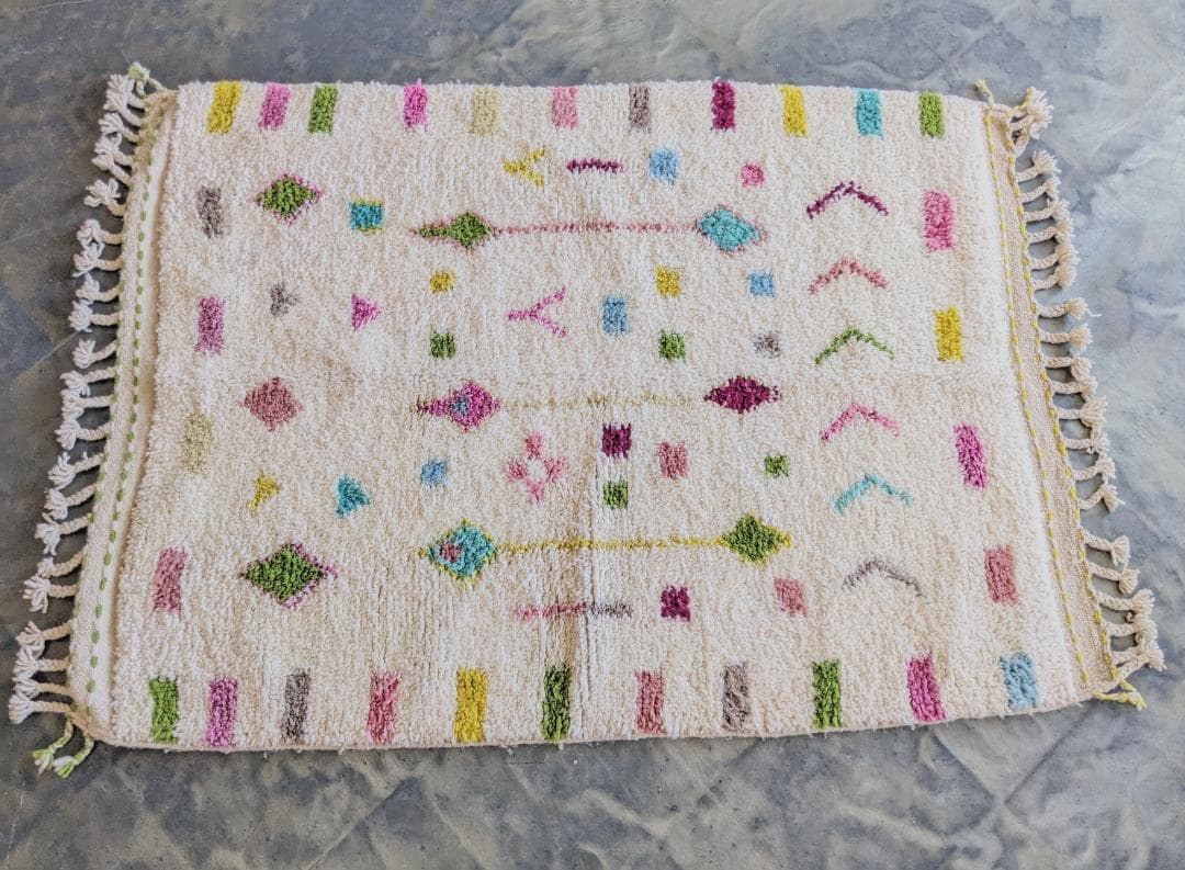 新品未使用品モロッコラグ-アジラルラグ-No5 118×157