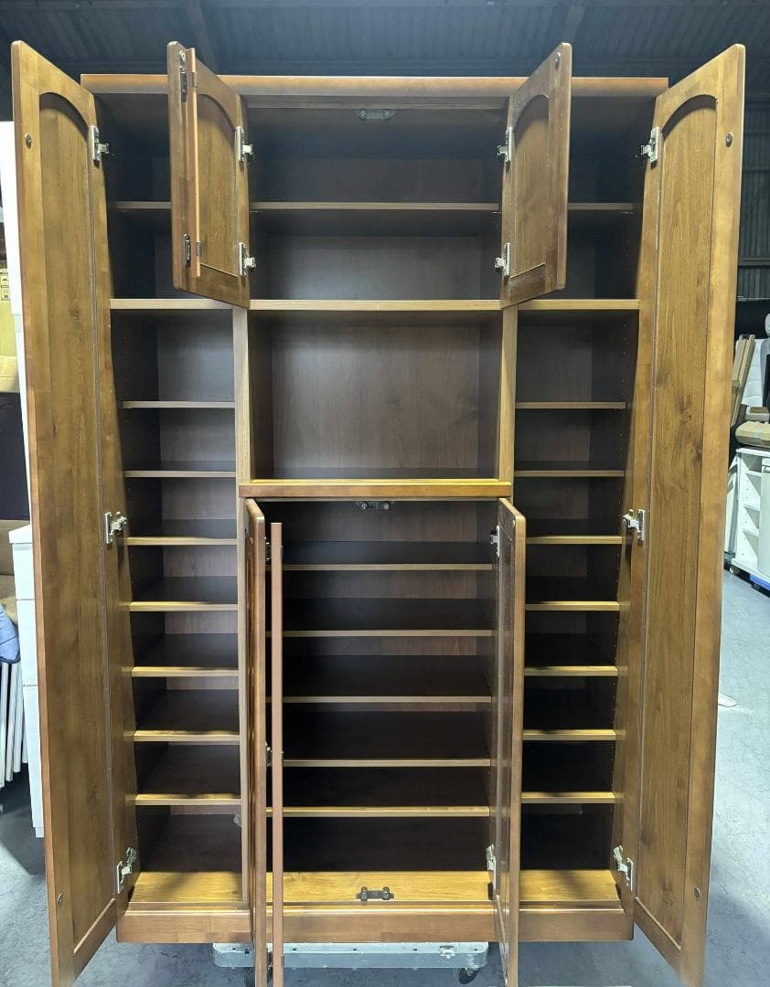 関家具シューズボックス、天然木、下駄箱、幅104cm 36足収納可能、Used