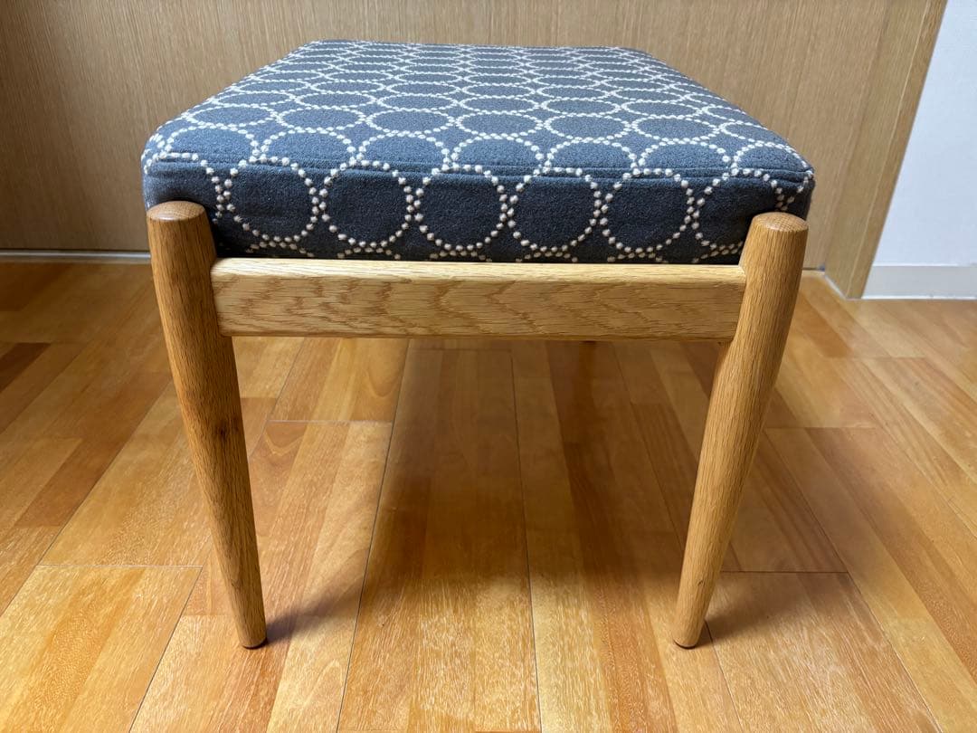 カイ•クリスチャンセン×宮崎椅子製作所 ペーパーナイフソファ　オットマン