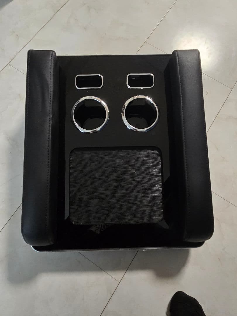 ブラック センターコンソール カップホルダー付き　ハイエース　DX