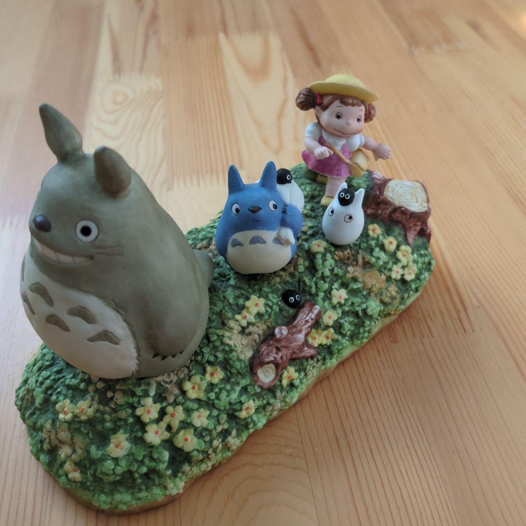 トトロとメイの陶器製置物 ジブリ　 オルゴール　さんぼ