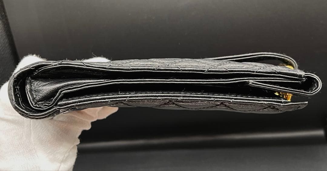 CHANEL ブラック キルティング 二つ折り財布 ミニバッグ