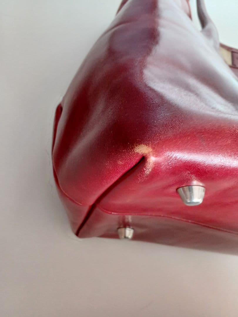 定価108000円(税込)　ペローニ　レザートート　RED　美品